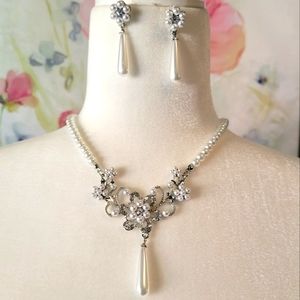 NWOT Diamonds and Pearls Wedding Set